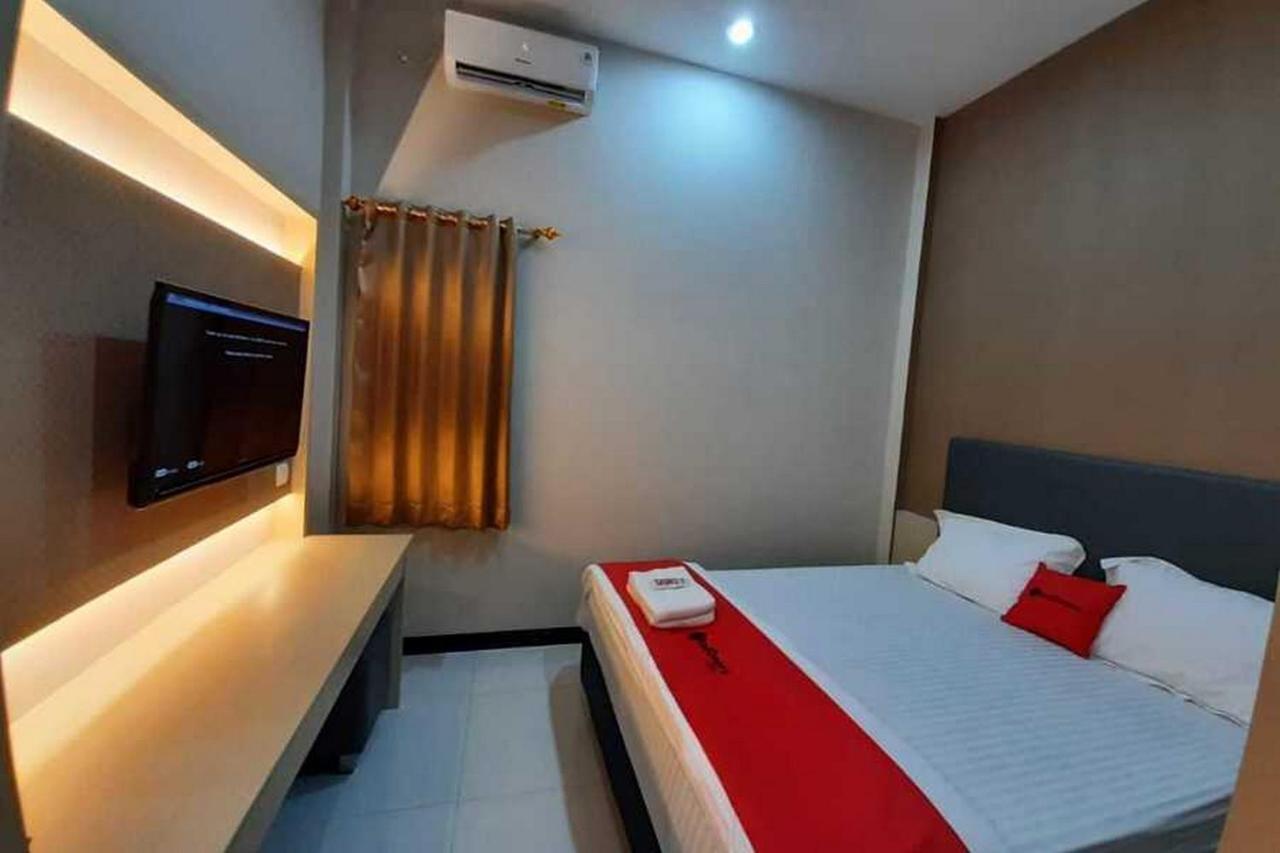 Reddoorz Near Universitas Muhammadiyah Purwokerto Kembaran Exterior photo